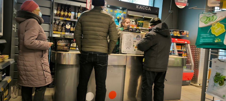 «Начнем раздавать бесплатно с 6 июля»: «Пятёрочка» и «Магнит» приняли неожиданное решение