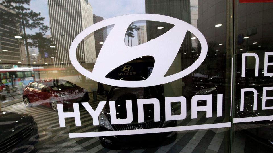Hyundai     :     