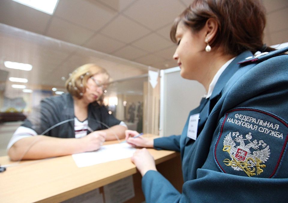 Никаких судов: налоговые долги будут взыскивать прямо в офисе ФНС