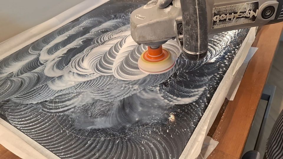 Как самостоятельно отполировать варочную панель и зачем это делать