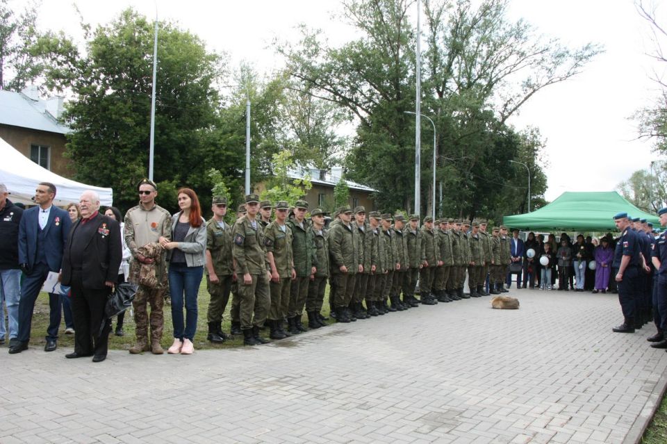 1 июля в Гвардейском сквере прошло торжественное мероприятие, посвященное Дню ветеранов боевых действий