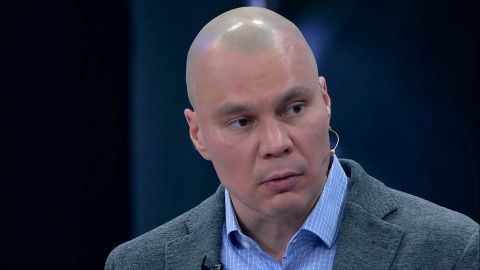"Идиоты вообще очень опасны, и даже не потому, что они непременно злы (в идиоте злость или доброта — совершенно безразличные качества), а потому, что они чужды всяким соображениям и всегда идут напролом, как будто дорога, на...