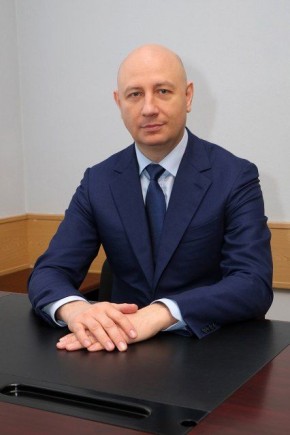Временно исполняющим обязанности главы администрации города назначен Дмитрий Лощинин