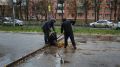 Днем 28 октября в Рязани продолжаются работы по уборке территорий
