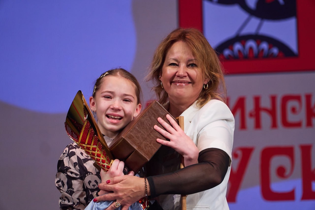 С 23 по 26 октября в Рязани на сцене Муниципального культурного центра прошел XXIII Национальный фестиваль-конкурс традиционного народного творчества молодежи «Есенинская Русь»