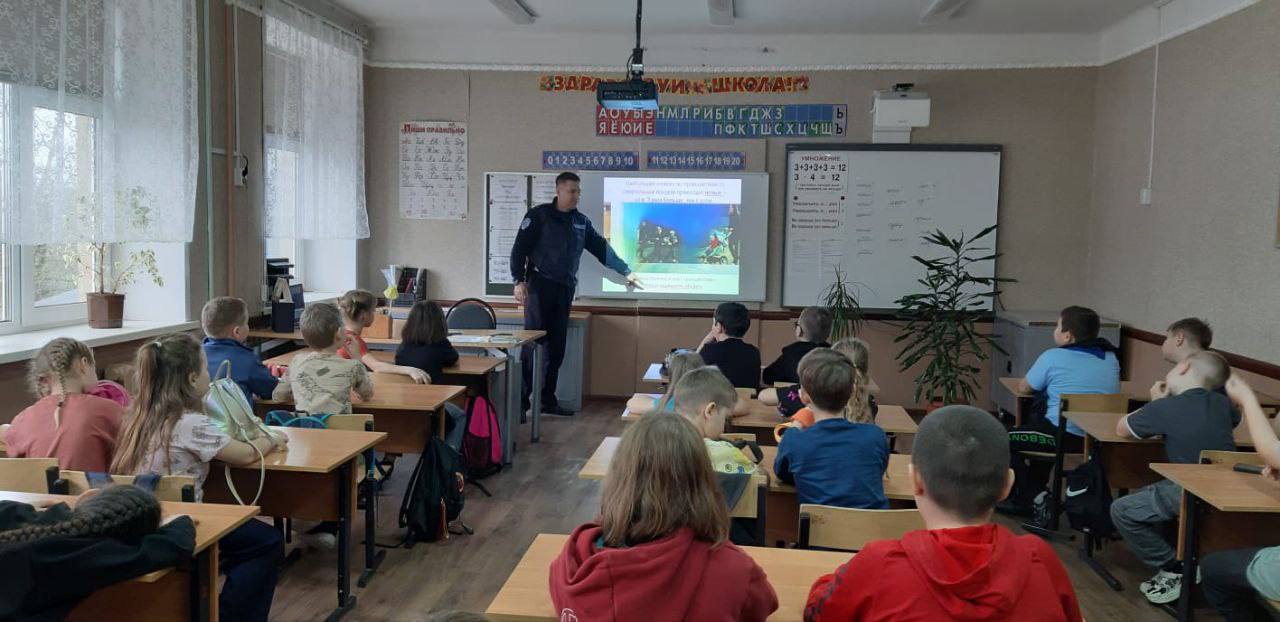 В период осенних каникул школьникам как никогда актуально напомнить о дорожной безопасности