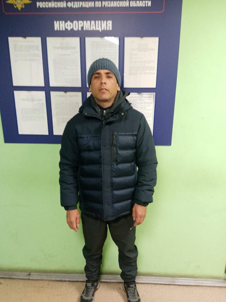 Рязанские полицейские депортировали из России ранее судимых иностранцев Рязанские полицейские депортировали из России ранее судимых иностранцев