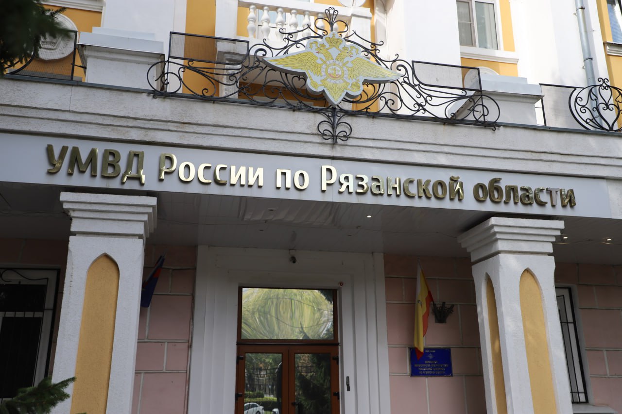 Оперативники уголовного розыска задержали рецидивиста, подозреваемого в краже и угоне автомобиля в Рязани