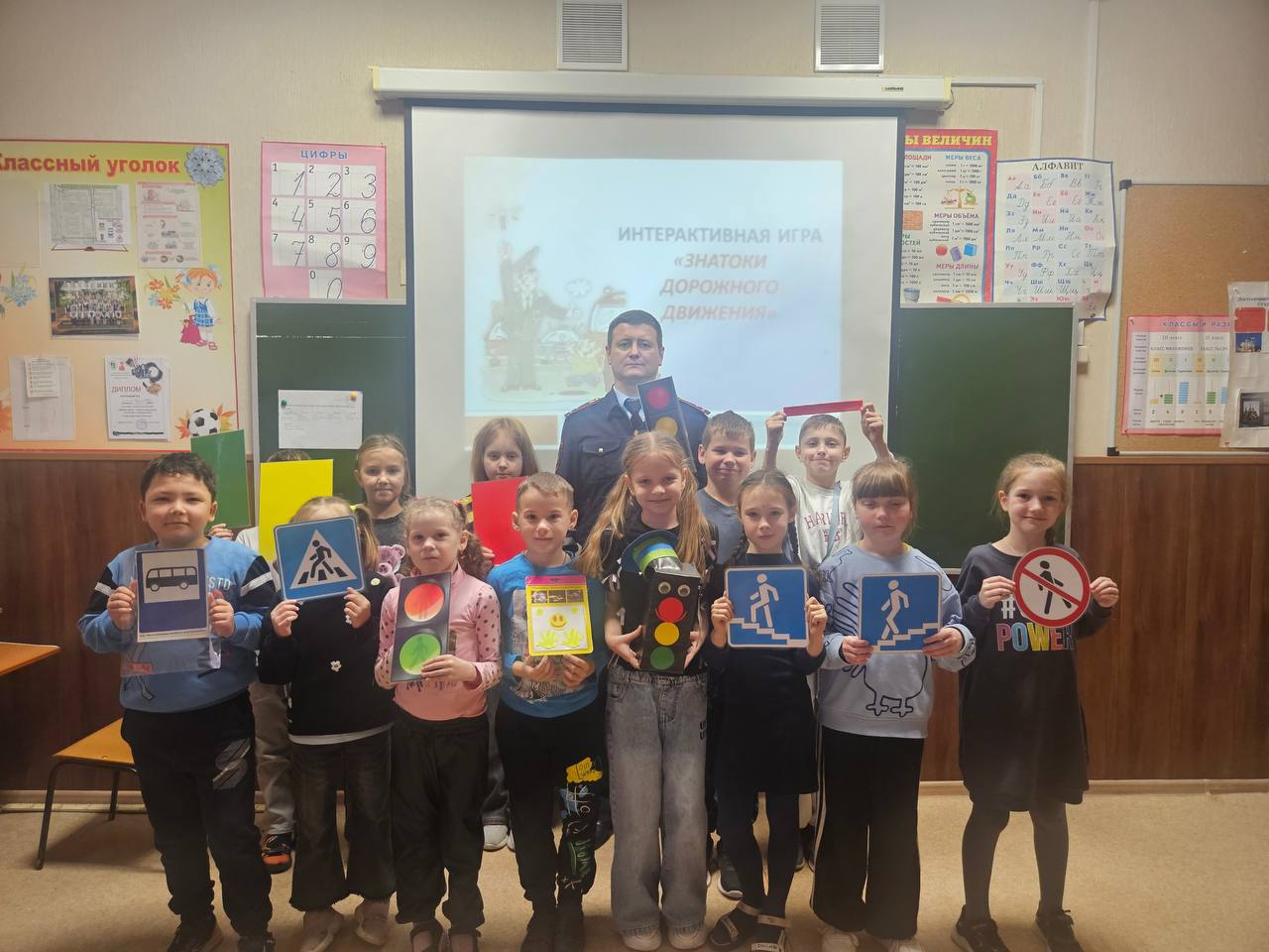 У правил дорожного движения нет каникул! У правил дорожного движения нет каникул!