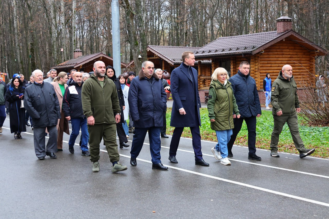 Накануне Дня народного единства от рязанского Лесопарка состоялось отправление автоколонны с гуманитарным грузом для бойцов в зону специальной военной операции Накануне Дня народного единства от рязанского Лесопарка состоялось отправление автоколонны с гуманитарным грузом для бойцов в зону специальной военной операции