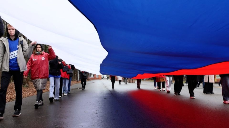 Накануне Дня народного единства от рязанского Лесопарка состоялось отправление автоколонны с гуманитарным грузом для бойцов в зону специальной военной операции