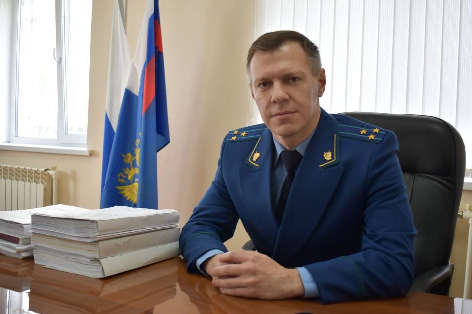 Прокуратура Рязанского района направила в суд уголовное дело в отношении главы сельского поселения, обвиняемого в мошенничестве при получении социальных выплат (ч. 3 ст. 159 УКРФ)