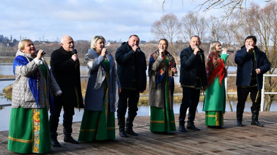 2 ноября в Сасове рядом с Авиагородком открыли сквер «100 березок»