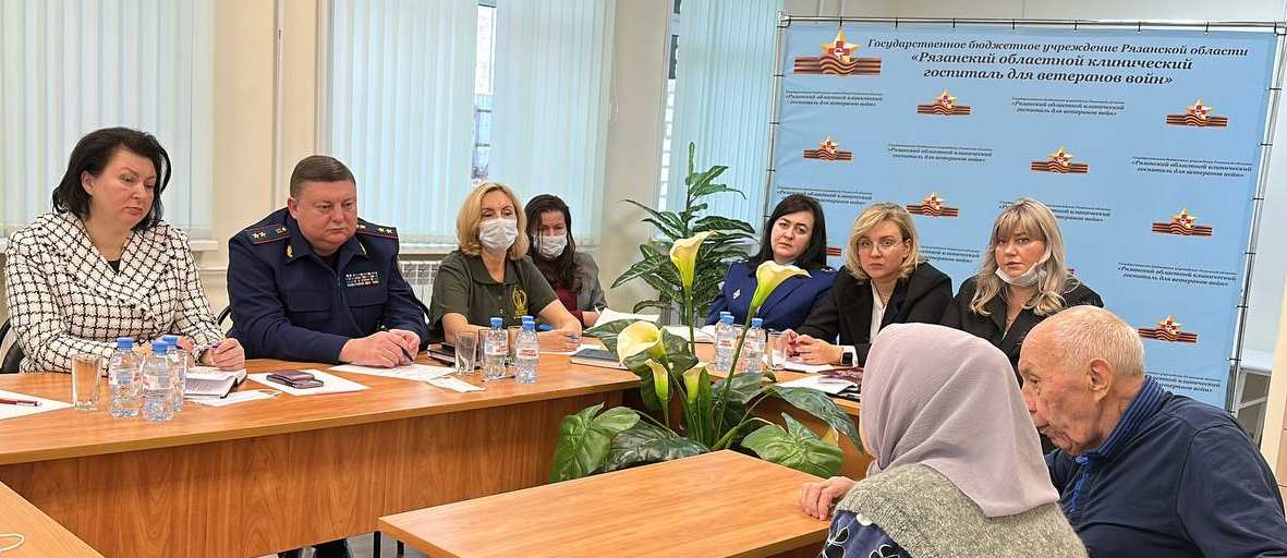 Сотрудник следственного управления провел занятие для учащихся кадетского класса Сотрудник следственного управления провел занятие для учащихся кадетского класса