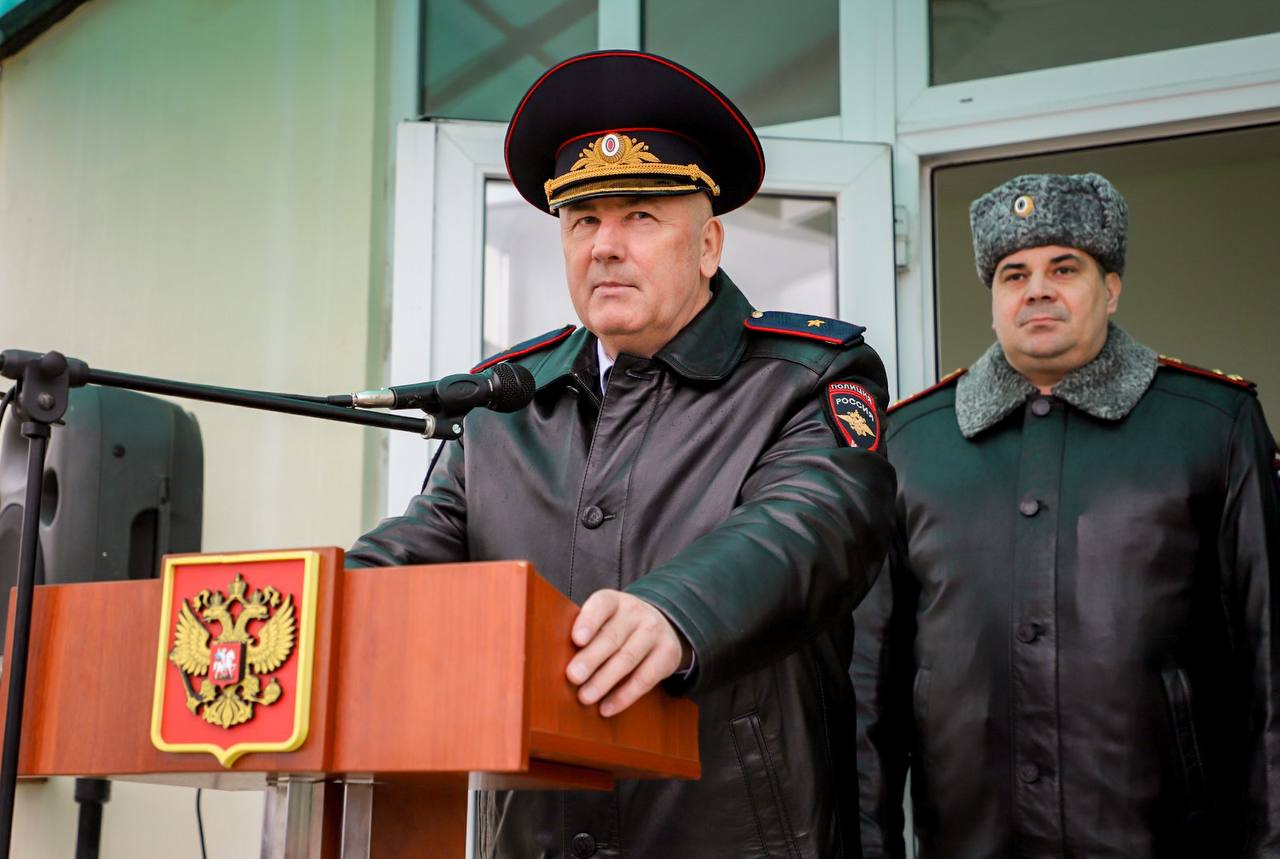 Генерал-майор полиции Владимир Алайпринял участие в церемонии открытия Мемориальной доски памяти участникамВеликой Отечественной войны, проходившим службу в правоохранительных органах Генерал-майор полиции Владимир Алайпринял участие в церемонии открытия Мемориальной доски памяти участникамВеликой Отечественной войны, проходившим службу в правоохранительных органах