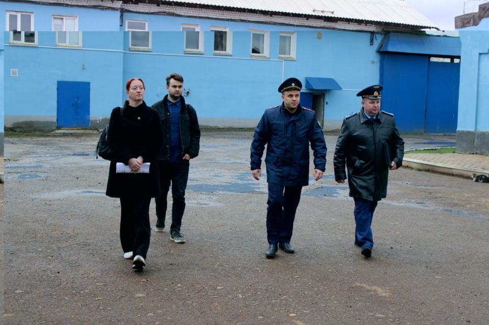 Рязанский прокурор по надзору за соблюдением законов в исправительных учреждениях Андрей Арсяков проверил соблюдение уголовно-исполнительного и трудового законодательства в ФКУ «Исправительная колония № 6 УФСИН России»