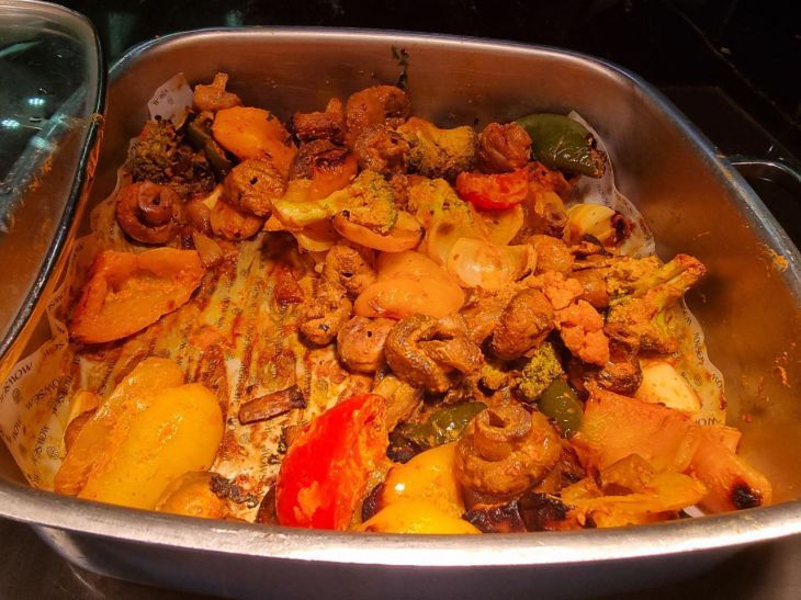 Этот трюк спасет пересоленный ужин за минуту: никогда не догадаетесь, что нужно добавить