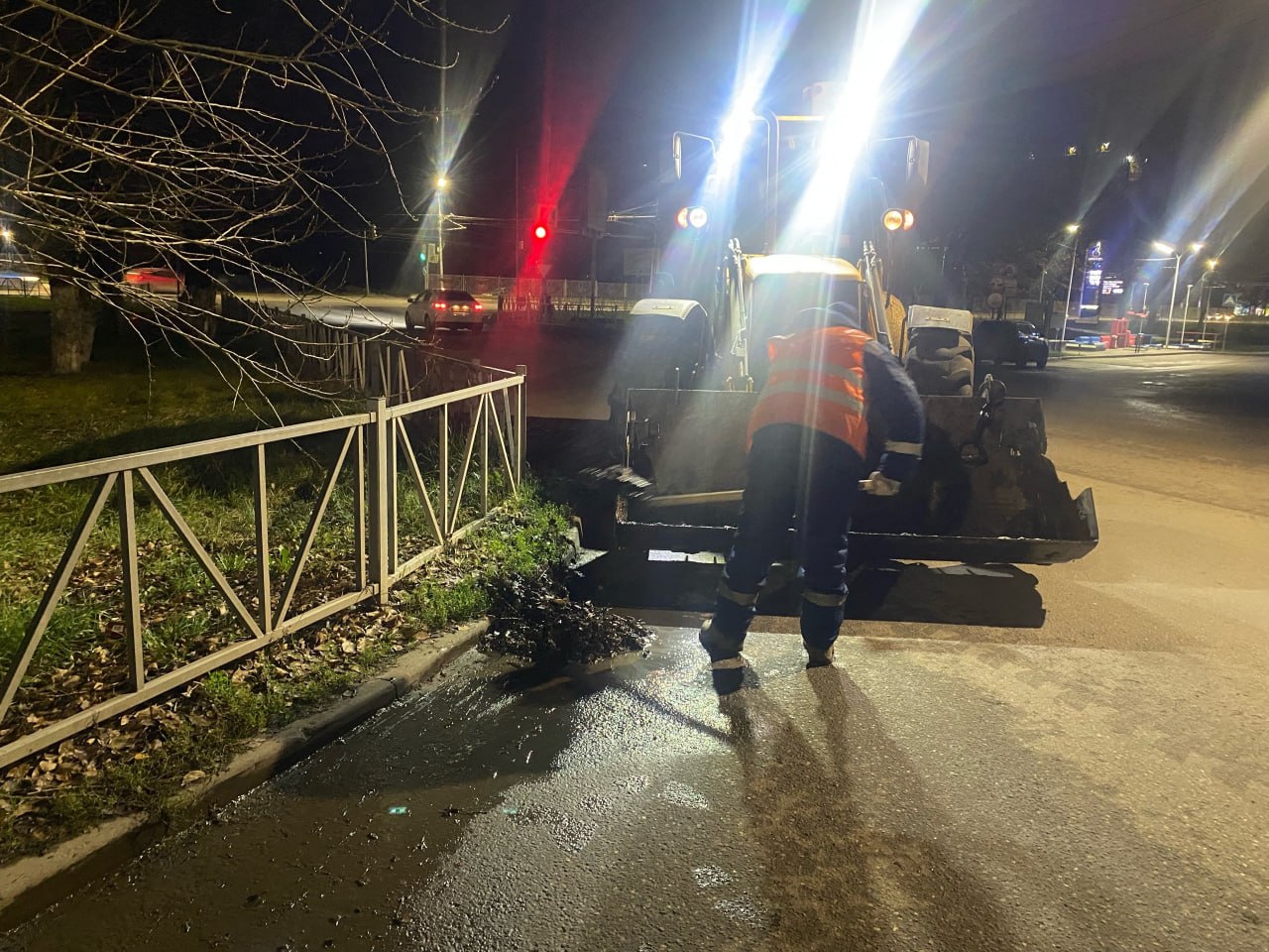 В ночь на 14 ноября в Рязани работала спецтехника ДБГ В ночь на 14 ноября в Рязани работала спецтехника ДБГ