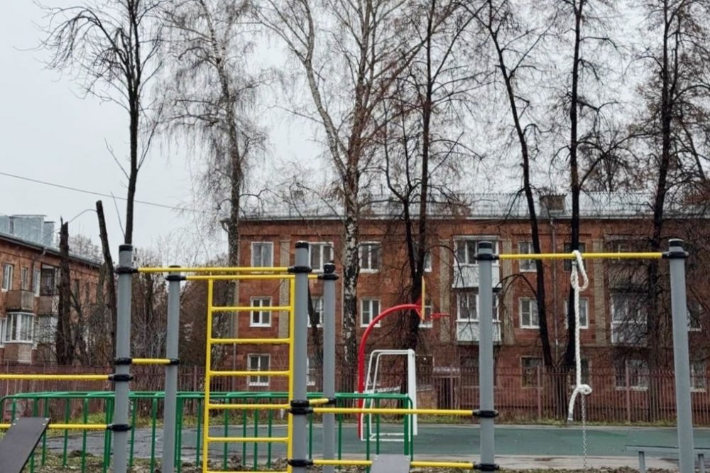 На территории школы №22 завершается обустройство новой многофункциональной спортивной площадки На территории школы №22 завершается обустройство новой многофункциональной спортивной площадки