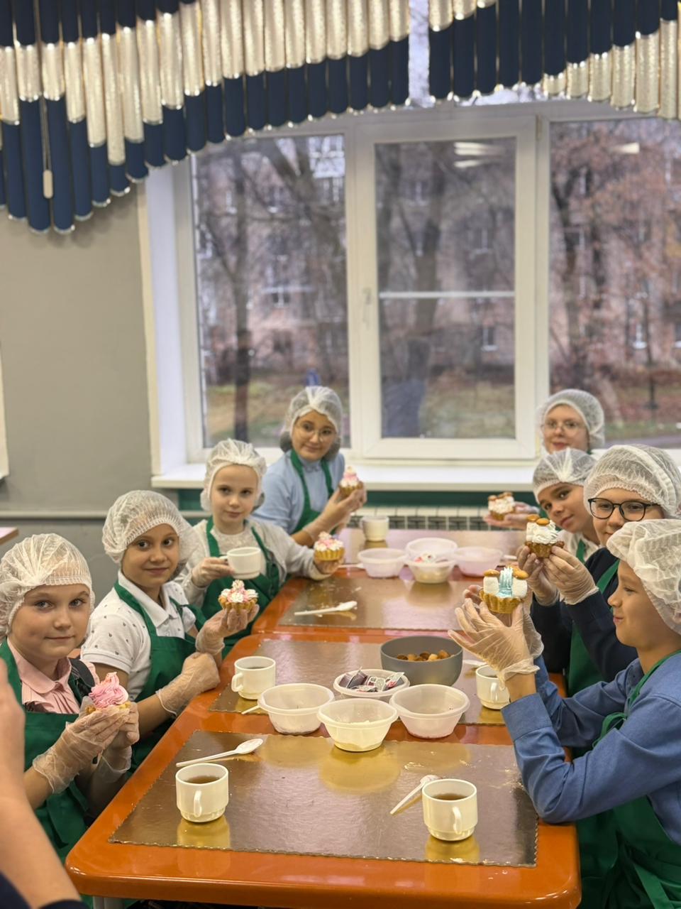 Сотрудники предприятия «Детское питание» организовали мастер-класс для детей из группы продленного дня школы №19/25 Сотрудники предприятия «Детское питание» организовали мастер-класс для детей из группы продленного дня школы №19/25