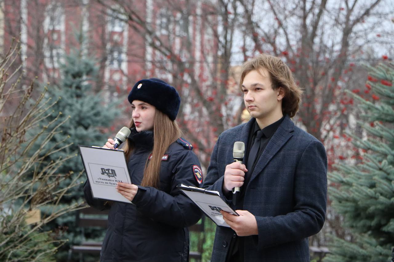 «Мы — против ДТП!» — митинг, посвященный Всемирному дню памяти жертв ДТП, прошел в сквере имени Я. П. Полонского г. Рязани «Мы — против ДТП!» — митинг, посвященный Всемирному дню памяти жертв ДТП, прошел в сквере имени Я. П. Полонского г. Рязани