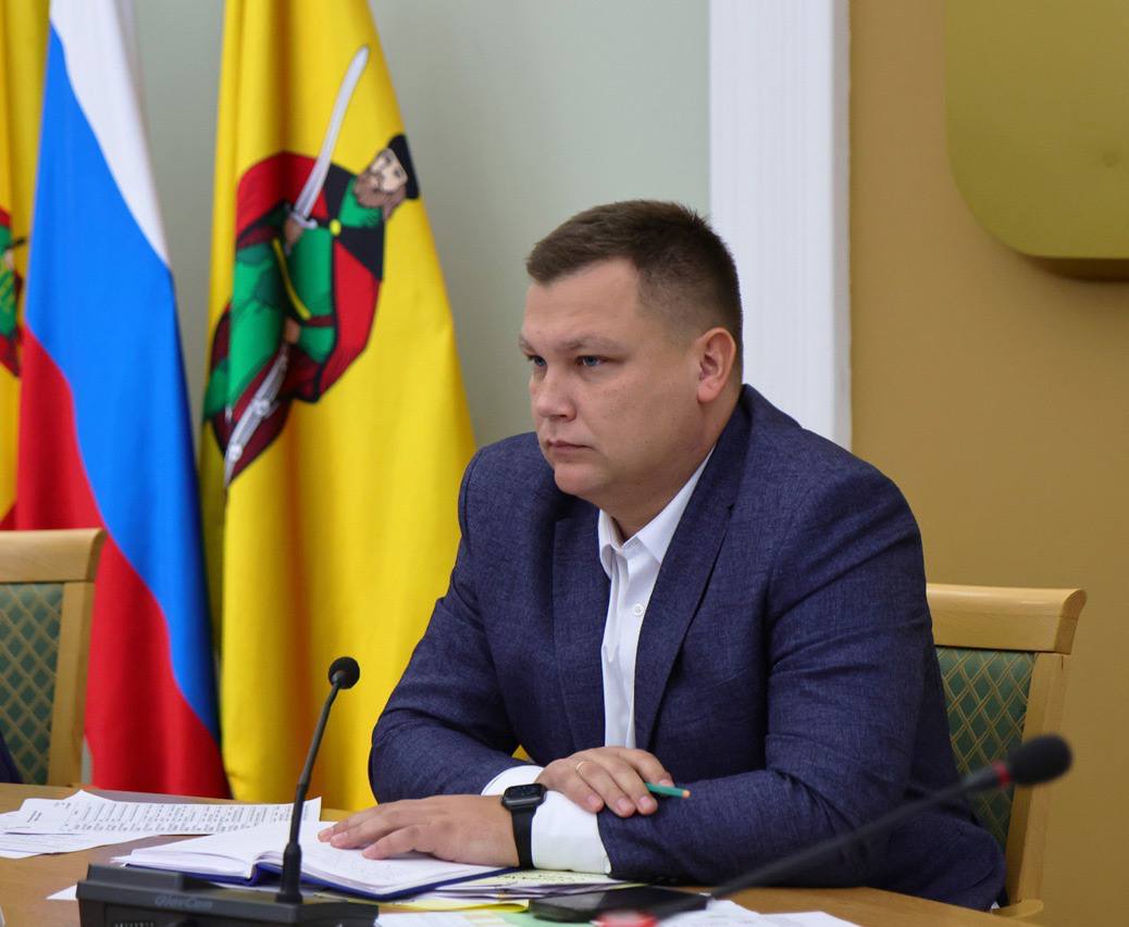 Исполняющий обязанности главы администрации города Рязани Борис Ясинский провел еженедельное оперативное совещание Исполняющий обязанности главы администрации города Рязани Борис Ясинский провел еженедельное оперативное совещание