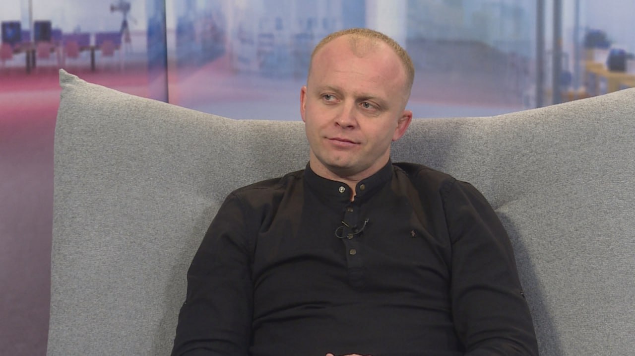 Сегодня – День самбо. О философии и об истории этого вида спорта говорим с тренером по самбо высшей квалифицированной категории Сергеем Савельевым Сегодня – День самбо. О философии и об истории этого вида спорта говорим с тренером по самбо высшей квалифицированной категории Сергеем Савельевым