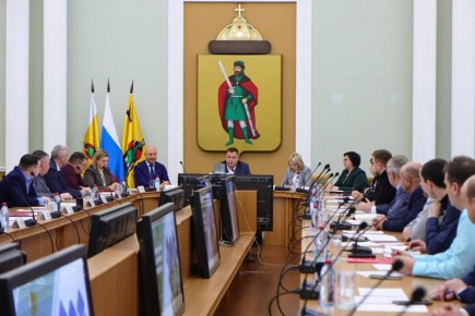 Исполняющий обязанности главы администрации города Рязани Борис Ясинский провел еженедельное оперативное совещание