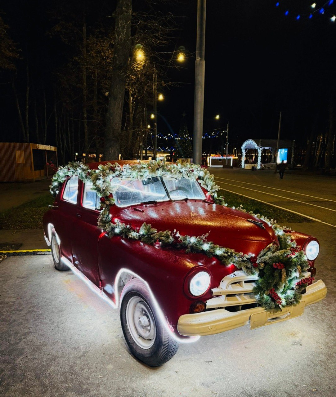 В любимом всеми рязанцами Лесопарке идет подготовка к главному празднику года В любимом всеми рязанцами Лесопарке идет подготовка к главному празднику года