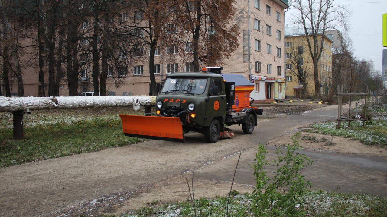 В Рязани продолжается уборка улиц В Рязани продолжается уборка улиц