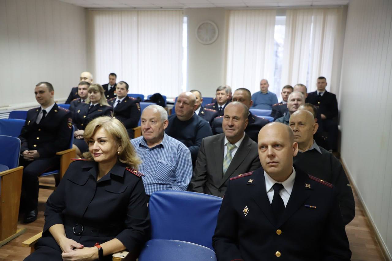 Сегодня отмечают 102-ую годовщину со Дня создания службы участковых уполномоченных в системе органов внутренних дел Сегодня отмечают 102-ую годовщину со Дня создания службы участковых уполномоченных в системе органов внутренних дел