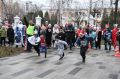В Верхнем городском парке состоялся традиционный забег, посвященный Дню рождения Деда Мороза
