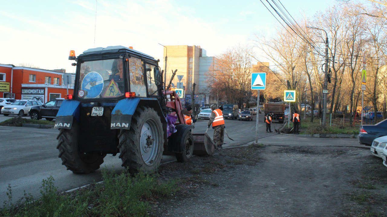 Днем 19 ноября комплексные работы проводят на улицах Черновицкая, Бронная, Мервинская, Карла Маркса, Весенняя Днем 19 ноября комплексные работы проводят на улицах Черновицкая, Бронная, Мервинская, Карла Маркса, Весенняя