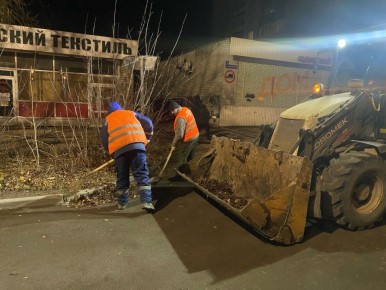 Дирекция благоустройства проводит уборку Рязани