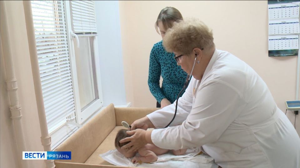 Сегодня профессиональный праздник отмечают врачи-педиатры