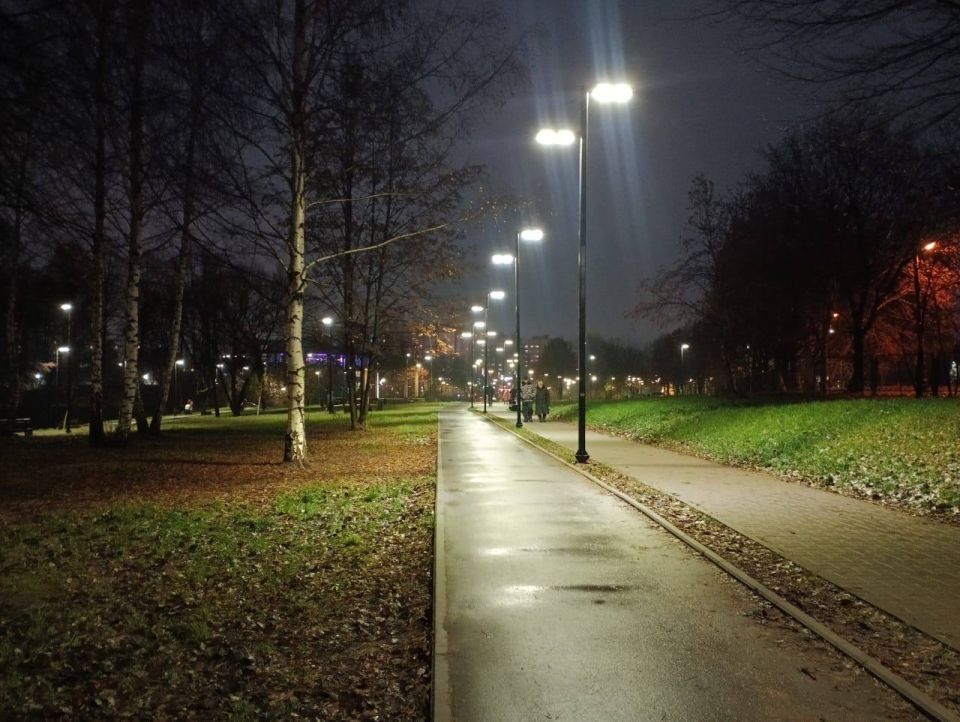 На Черезовских прудах завершено обустройство освещения