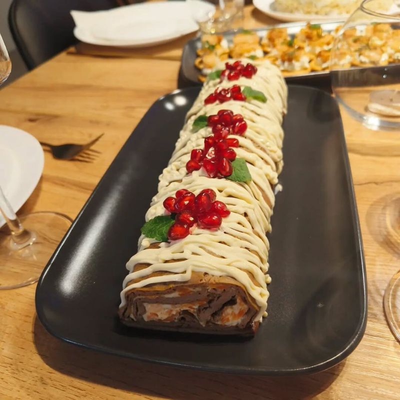 Печеночный рулет: как преобразить неприметный продукт в настоящий кулинарный шедевр