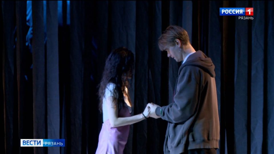"Свидания на Театральной": театр из Нижнего Тагила показал "Чайку" по Чехову