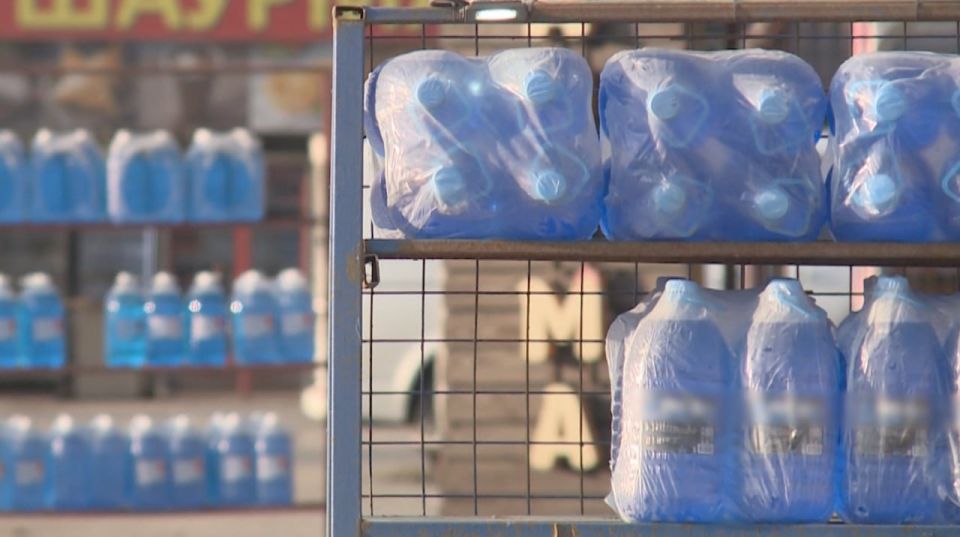 Чем опасна купленная на обочине незамерзайка