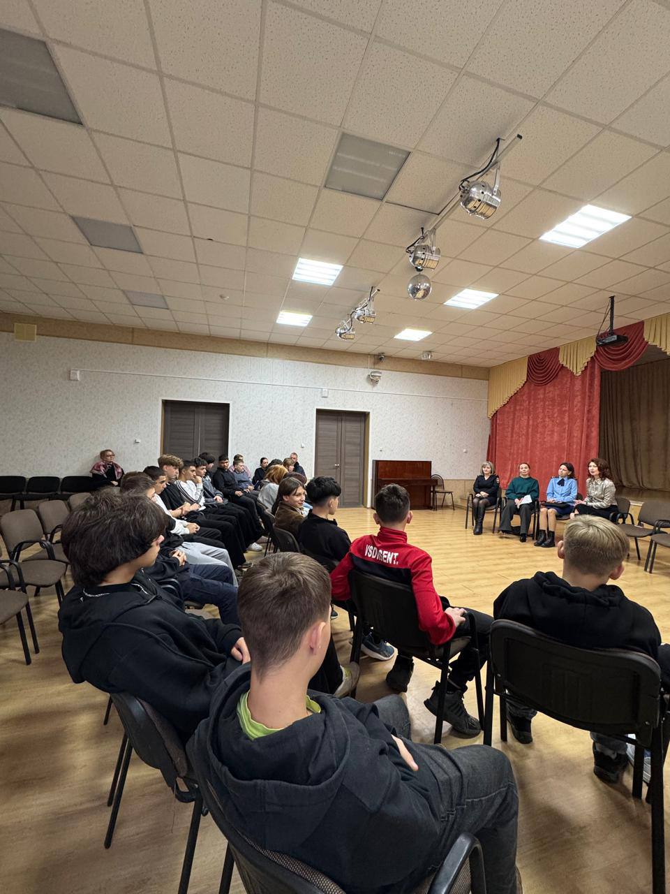 В Рязани полицейские продолжают участие в мероприятиях, посвященных Всероссийскому дню правовой помощи детям В Рязани полицейские продолжают участие в мероприятиях, посвященных Всероссийскому дню правовой помощи детям