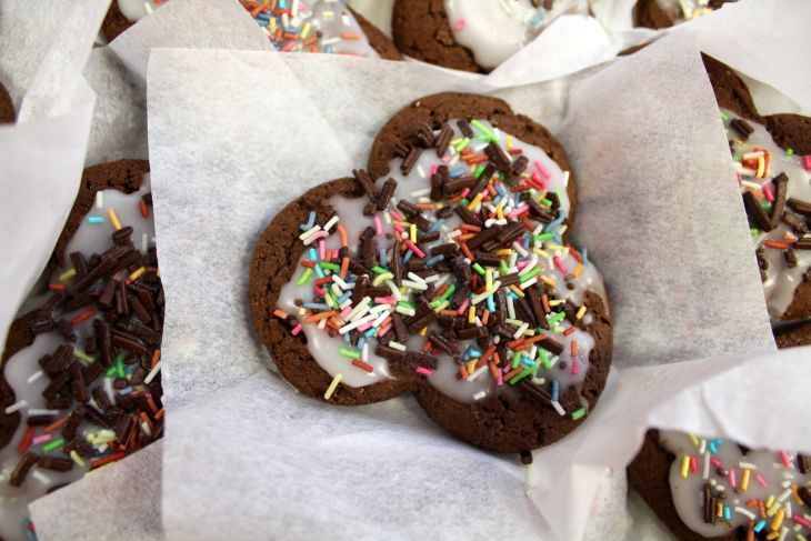 Как готовить пирожное "Картошка": лучшие рецепты, которые помогут получить идеальное лакомство, знакомое с детства