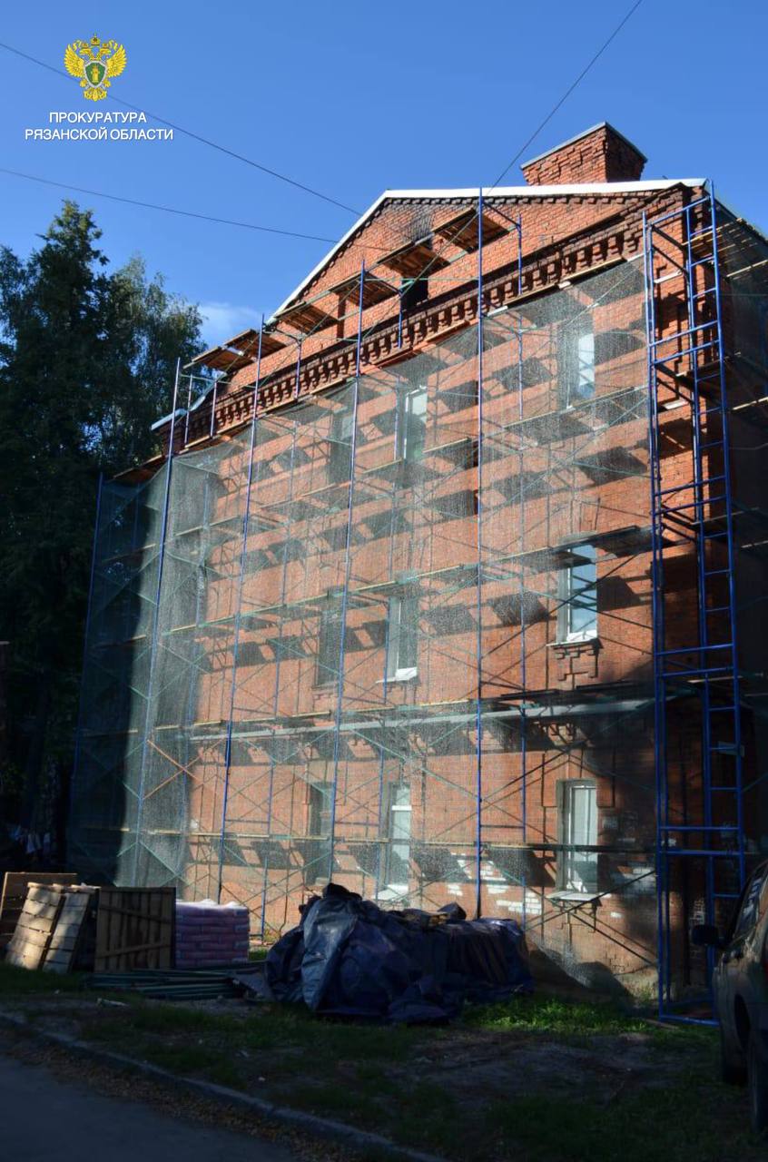 За нарушение правил безопасности, приведшее к крупному пожару, мужчине грозит уголовное наказание — до одного года лишения свободы