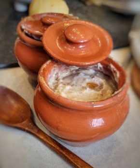 Постная овсянка с курагой: вкусный завтрак из духовки для веганов