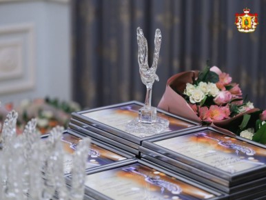 Первый заместитель Председателя Правительства Рязанской области Денис Боков провёл заседание оргкомитета областного конкурса «Хрустальный журавль»