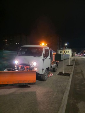 В ночь на 26 ноября подбор и вывоз грунтовых наносов осуществляли на участках улиц Горького и Свободы