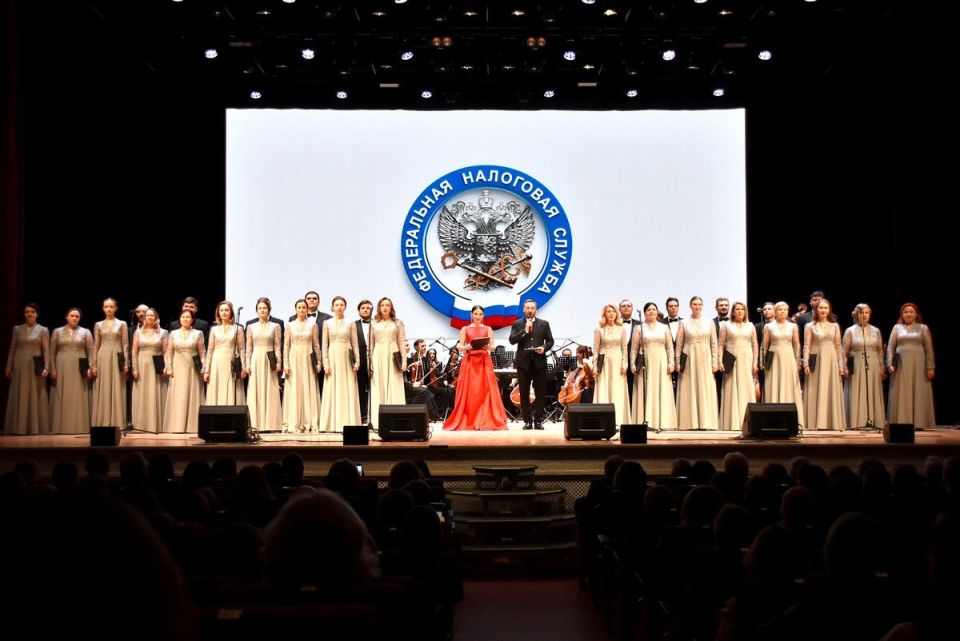 Рязанских сотрудников Федеральной налоговой службы поздравили с профессиональным праздником, который отмечают 21 ноября