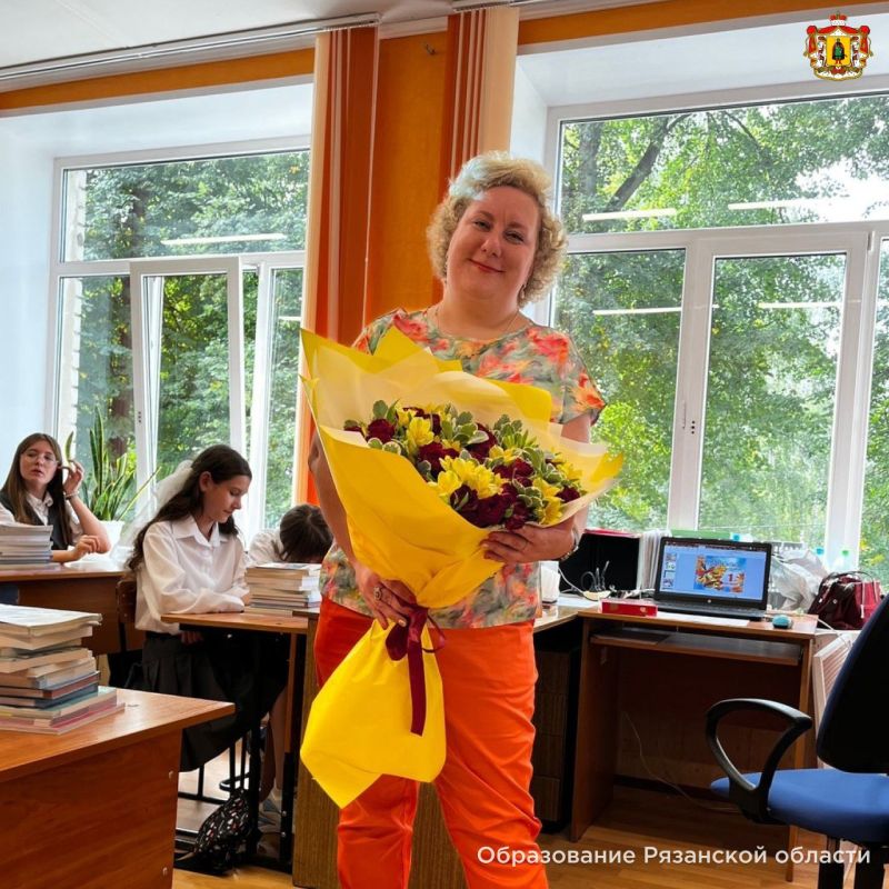 Учитель математики школы №35 Рязани Оксана Конюхова стала победителем конкурса в номинации «Методическая разработка сценария просветительского мероприятия для детской – родительской аудитории»