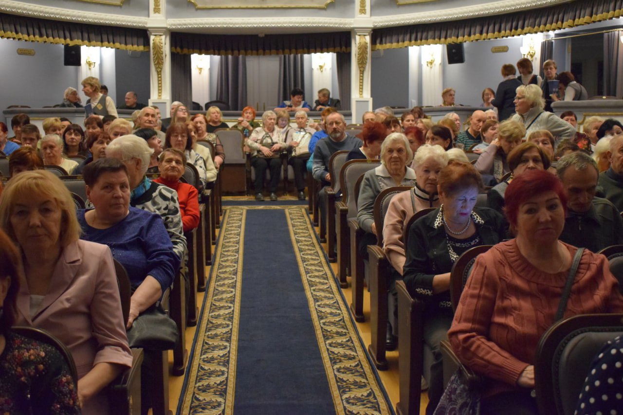 В преддверии Международного дня инвалидов в Рязанском ТЮЗе приветствовали 240 рязанцев с ограниченными возможностями здоровья В преддверии Международного дня инвалидов в Рязанском ТЮЗе приветствовали 240 рязанцев с ограниченными возможностями здоровья