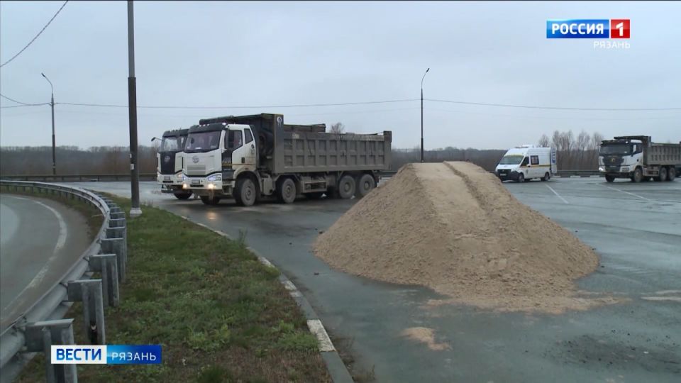 В Рязани ужесточают контроль за большегрузами на мосту через Оку