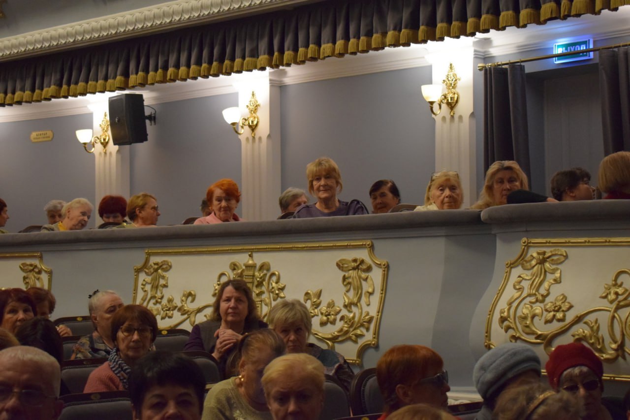 В преддверии Международного дня инвалидов в Рязанском ТЮЗе приветствовали 240 рязанцев с ограниченными возможностями здоровья В преддверии Международного дня инвалидов в Рязанском ТЮЗе приветствовали 240 рязанцев с ограниченными возможностями здоровья